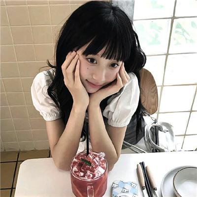 甜蜜寂寞女孩